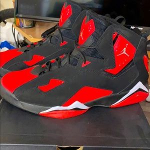 Jordan True Flight Black Crome-University Red